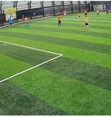futbol-macinda-kalp-krizi-geciren-genc-hayatini-kaybetti-AVxK6V9H.jpg