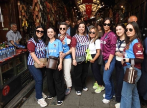 galatasaray-ve-trabzonspor-taraftarlarinin-gaziantepe-duydugu-hayranlik-zQAtsrtq.jpg
