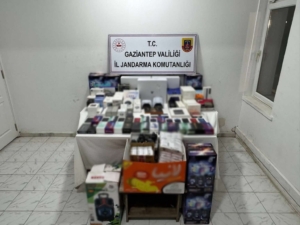 gaziantepte-2-milyon-tl-degerinde-kacak-elektronik-esya-operasyonu-Jub7Xjqz.jpg
