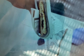 gaziantepte-sok-olay-kantinci-kuran-i-kerim-sayfalarini-tost-kagidi-olarak-kullandi-bb7dlaPI.jpg