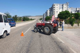 gaziantepte-traktorle-carpisan-arac-kanalda-uctu-4-yarali-kQubISx9.jpg
