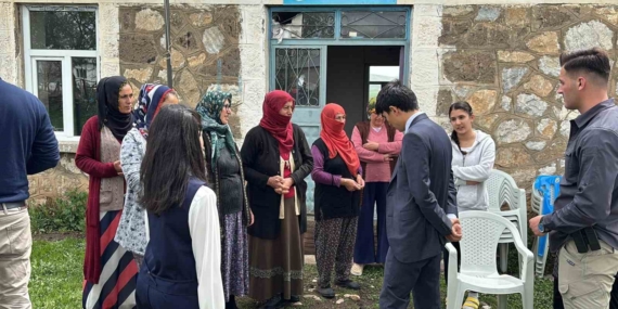 Hınıs’ta ‘Siz Gelemiyorsanız Biz Geliriz’ Etkinliği: Hızla Yaklaşıyoruz!