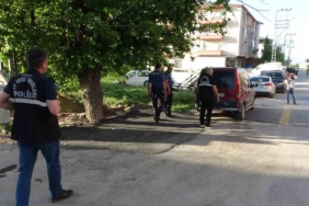 hurdacilarin-alacak-verecek-kavgasi-kanli-bir-sekilde-sonuclandi-1-kisi-yaralandi-DhTJN5IO.jpg