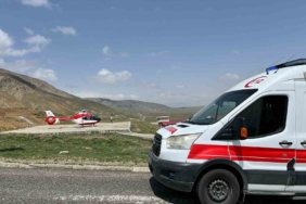 kafa-travmasi-geciren-hastaya-acil-mudahale-ambulans-helikopter-havalandi-T9mSzex8.jpg