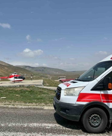 kafa-travmasi-geciren-hastaya-acil-mudahale-ambulans-helikopter-havalandi-T9mSzex8.jpg