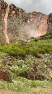 karsta-yagislar-sel-felaketine-yol-acti-akyaka-kanyonunda-buyuleyici-selaleler-olustu-FvyQv8Rp.jpg