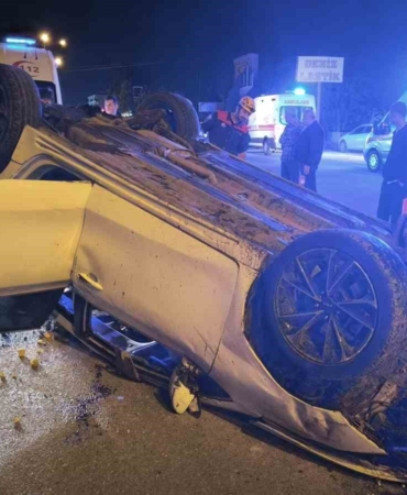 kontrolden-cikan-otomobilin-takla-atma-ani-bir-yarali-nqfa8n2l.jpg