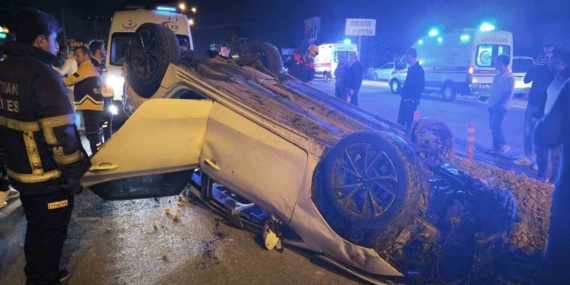 Kontrolden Çıkan Otomobilin Takla Atma Anı: Bir Yaralı Kontrolden Çıkan Otomobilin Takla Atma Anı: Bir Yaralı