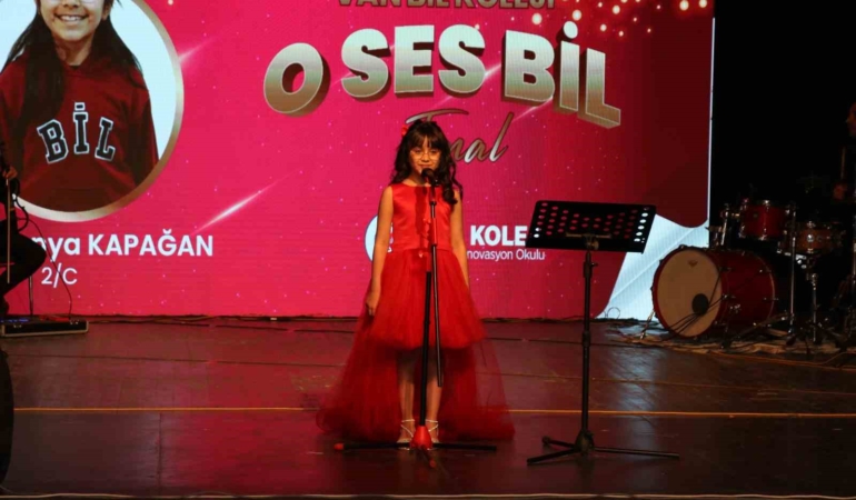 kucuk-ogrenciler-performanslariyla-goz-doldurdu-ChSAfqGQ.jpg