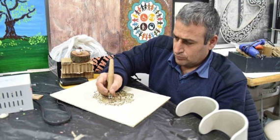 Malatya Büyükşehir Belediyesi'nden Engelli Bireylere Özel Resim Atölyesi Malatya Büyükşehir Belediyesi’nden Engelli Bireylere Özel Resim Atölyesi