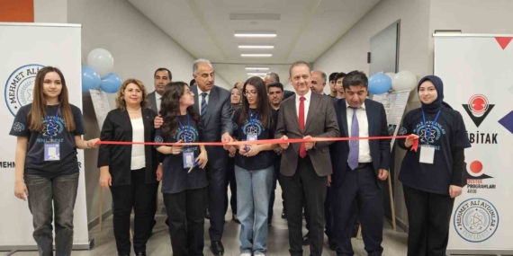 Malatya Mehmet Ali Aydınlar Fen Lisesi'nde Yenilikçi Bilim Fuarı Gerçekleşti Malatya Mehmet Ali Aydınlar Fen Lisesi’nde Yenilikçi Bilim Fuarı Gerçekleşti