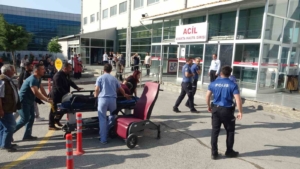 malatya-mezarliginda-silahli-ve-bicakli-kavga-1-kisi-hayatini-kaybetti-2-yarali-whLexXWu.jpg
