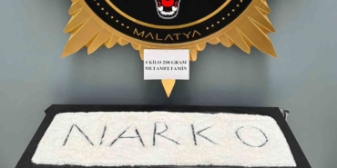 malatyada-4-kilo-200-gram-metamfetamin-yakalandi-uyusturucu-operasyonu-basariyla-tamamlandi-1Y5EK2g8.jpg