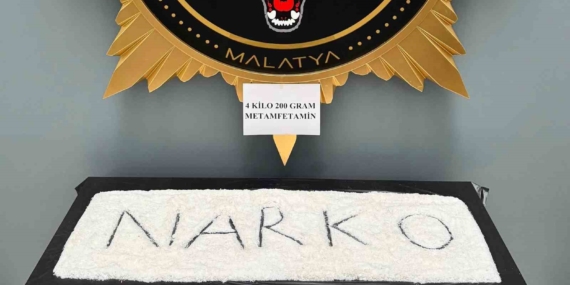 Malatya'da 4 Kilo 200 Gram Metamfetamin Yakalandı: Uyuşturucu Operasyonu Başarıyla Tamamlandı Malatya’da 4 Kilo 200 Gram Metamfetamin Yakalandı: Uyuşturucu Operasyonu Başarıyla Tamamlandı