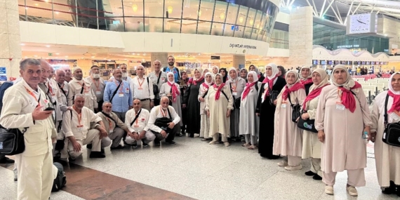 Malatya’da Hacı Adaylarına Dualarla Anlamlı Uğurlama