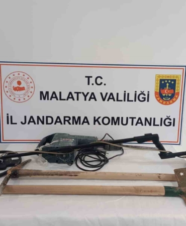 malatyada-kacakcilik-operasyonlari-9-gozalti-ile-suclulara-darbe-BRKj2bhS.jpg