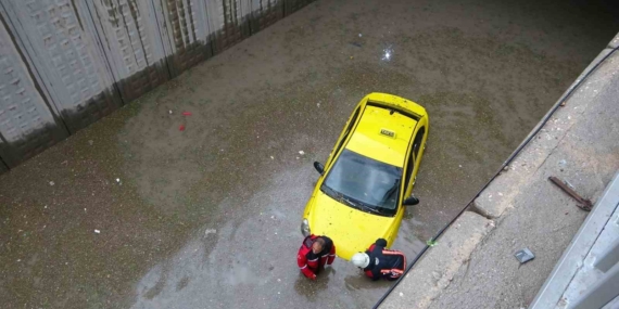 Malatya'da Sağanak Yağışlar Hayatı Olumsuz Etkiledi: Yollar Göz Görmez Hale Geldi Malatya’da Sağanak Yağışlar Hayatı Olumsuz Etkiledi: Yollar Göz Görmez Hale Geldi