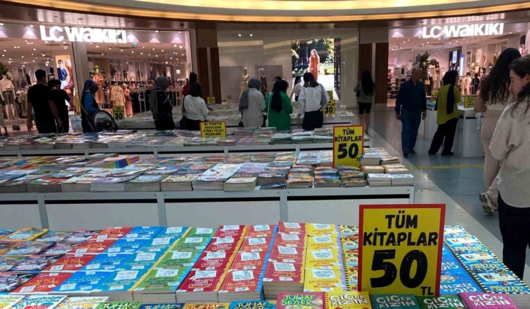 malatyapark-kitap-festivali-kapilarini-araladi-kitapseverler-icin-hazir-7cEMt5jy.jpg