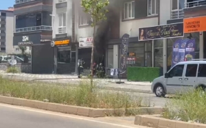 marangoz-dukkaninda-patlak-veren-yangin-ihbar-uzerine-hizla-kontrol-altina-alindi-11eP95Hg.jpg