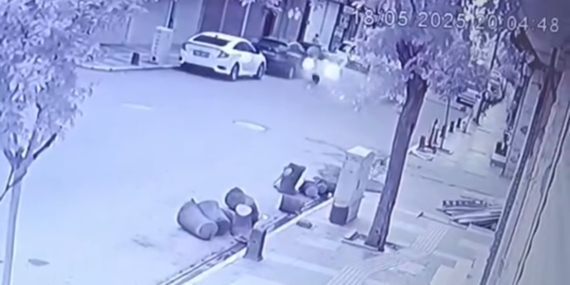 Otomobil ve Motosiklet Çarpıştı: 1 Kişi Ağır Yaralı Otomobil ve Motosiklet Çarpıştı: 1 Kişi Ağır Yaralı