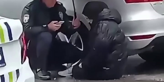 Polisin Kalpleri Isıtan Anları Polisin Kalpleri Isıtan Anları