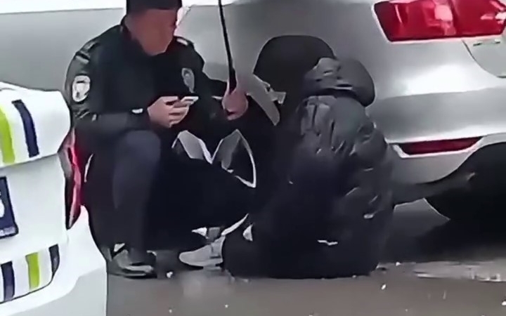 polisin-kalpleri-isitan-anlari-72xKvJ91.jpg