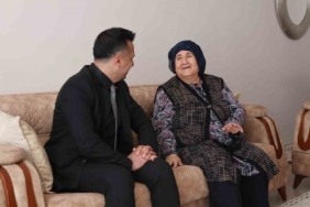 sehit-ailelerine-anlam-katmak-anneler-gununde-ozel-bir-ziyaret-zL4eIuiw.jpg