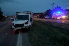siirtte-kamyon-ve-kamyonet-carpisti-6-kisi-yaralandi-nUGvR7wy.jpg