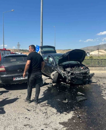 siirtte-meydana-gelen-trafik-kazasinda-1-agir-4-yarali-kOiWTdCp.jpg