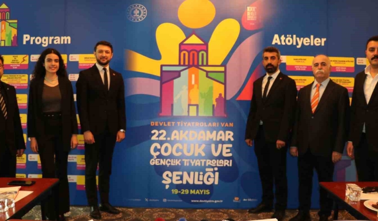 van-akdamar-cocuk-ve-genclik-tiyatrolari-senligi-heyecanla-basliyor-UxzJySzA.jpg
