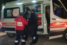 vanda-devlet-otobusu-takla-atti-28-kisi-yaralandi-ubBw8dTn.jpg