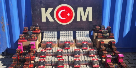 Van'da Gümrük Kaçakçılığına Darbe: Operasyonun Detayları Van’da Gümrük Kaçakçılığına Darbe: Operasyonun Detayları