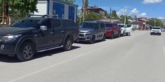 Van'da İnci Kefali Av Yasağı İçin 18 Araç Kiralandı: Koruma Önlemleri Artıyor Van’da İnci Kefali Av Yasağı İçin 18 Araç Kiralandı: Koruma Önlemleri Artıyor