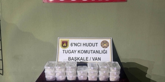 Van'da Tarihi Uyuşturucu Operasyonu: 22 Kilo 277 Gram Ele Geçirildi Van’da Tarihi Uyuşturucu Operasyonu: 22 Kilo 277 Gram Ele Geçirildi