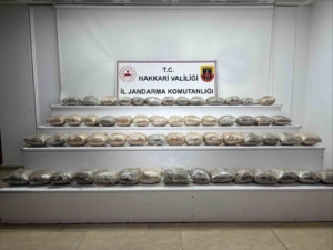 yuksekovada-34-kilo-kubar-esrar-yakalandi-detaylar-ve-gelismeler-qblD4pEy.jpg