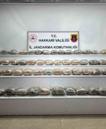 yuksekovada-34-kilo-kubar-esrar-yakalandi-detaylar-ve-gelismeler-qblD4pEy.jpg