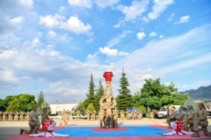 bakan-goktasin-tunceli-ziyareti-kibris-gazisi-ile-bulusma-ve-jandarma-yildonumu-kutlamasi-OlthIGSy.jpg