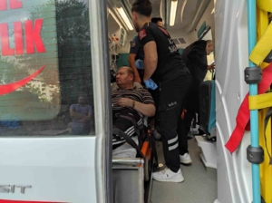 batmanda-ailesini-rehin-alan-sahis-6-saat-sonra-ikna-edilip-teslim-oldu-olayin-detaylari-JStKfs9u.jpg