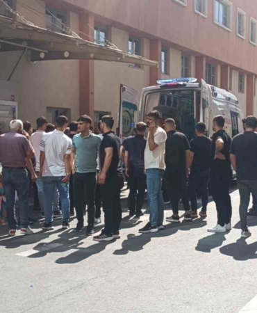 batmanda-balkon-coktu-3-kisi-hayatini-kaybetti-6-yarali-LYJ2V9v9.jpg