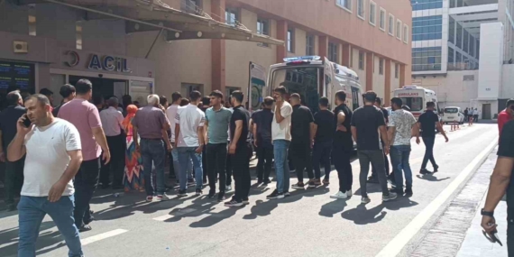 Batman'da Balkon Çöktü: 3 Kişi Hayatını Kaybetti, 6 Yaralı Batman’da Balkon Çöktü: 3 Kişi Hayatını Kaybetti, 6 Yaralı