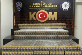 batmanda-kamyonette-5-bin-240-paket-kacak-sigara-yakalandi-268hdmOM.jpg