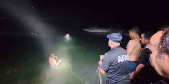 Batman'da Kayıp Çocuğun Cansız Bedeni Çayda Bulundu: Trajik Bir Olay Batman’da Kayıp Çocuğun Cansız Bedeni Çayda Bulundu: Trajik Bir Olay