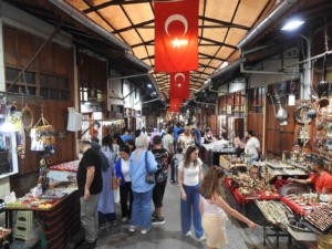 bayramda-gaziantepe-yagmur-gibi-ziyaretci-akini-MAFQ6zKW.jpg