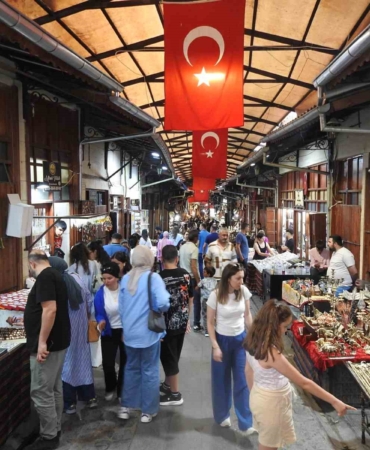 bayramda-gaziantepe-yagmur-gibi-ziyaretci-akini-MAFQ6zKW.jpg