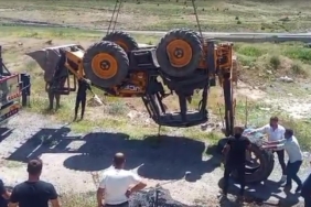 bitliste-is-makinesi-kaza-yapti-1-yarali-olayin-ayrintilari-CElhW3RT.jpg
