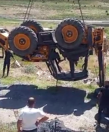 bitliste-is-makinesi-kaza-yapti-1-yarali-olayin-ayrintilari-CElhW3RT.jpg