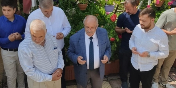 Darende'de Yarım Asırlık Bayram Geleneği: Gelenekler Yaşatılıyor Darende’de Yarım Asırlık Bayram Geleneği: Gelenekler Yaşatılıyor