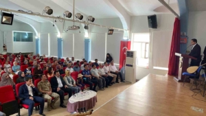 dicle-hemde-hayat-boyu-ogrenme-haftasi-sergi-acilisi-ve-etkinliklerle-dolu-bir-kutlama-XjQkhkE6.jpg