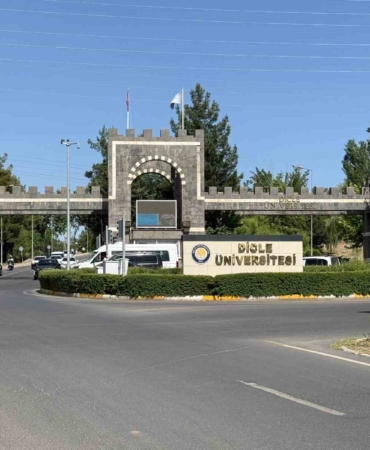 dicle-universitesinde-intihar-olayi-ogrenci-notunda-hocasini-isaret-etti-avzvTkwT.jpg