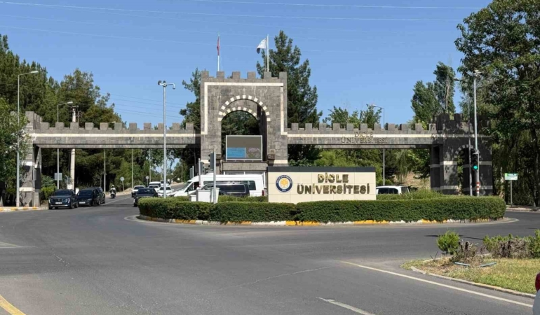dicle-universitesinde-intihar-olayi-ogrenci-notunda-hocasini-isaret-etti-avzvTkwT.jpg
